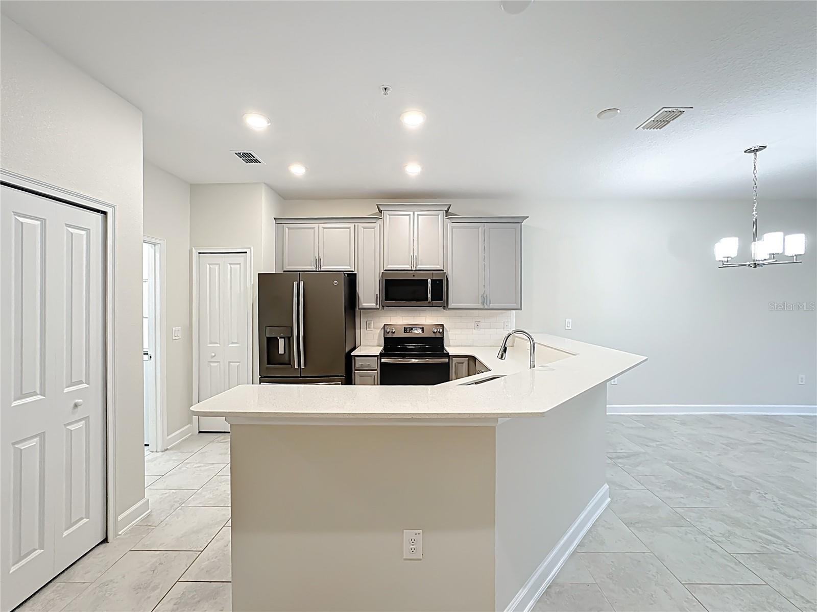 3557 BELLAND CIR #D, CLERMONT, FL — photo 11