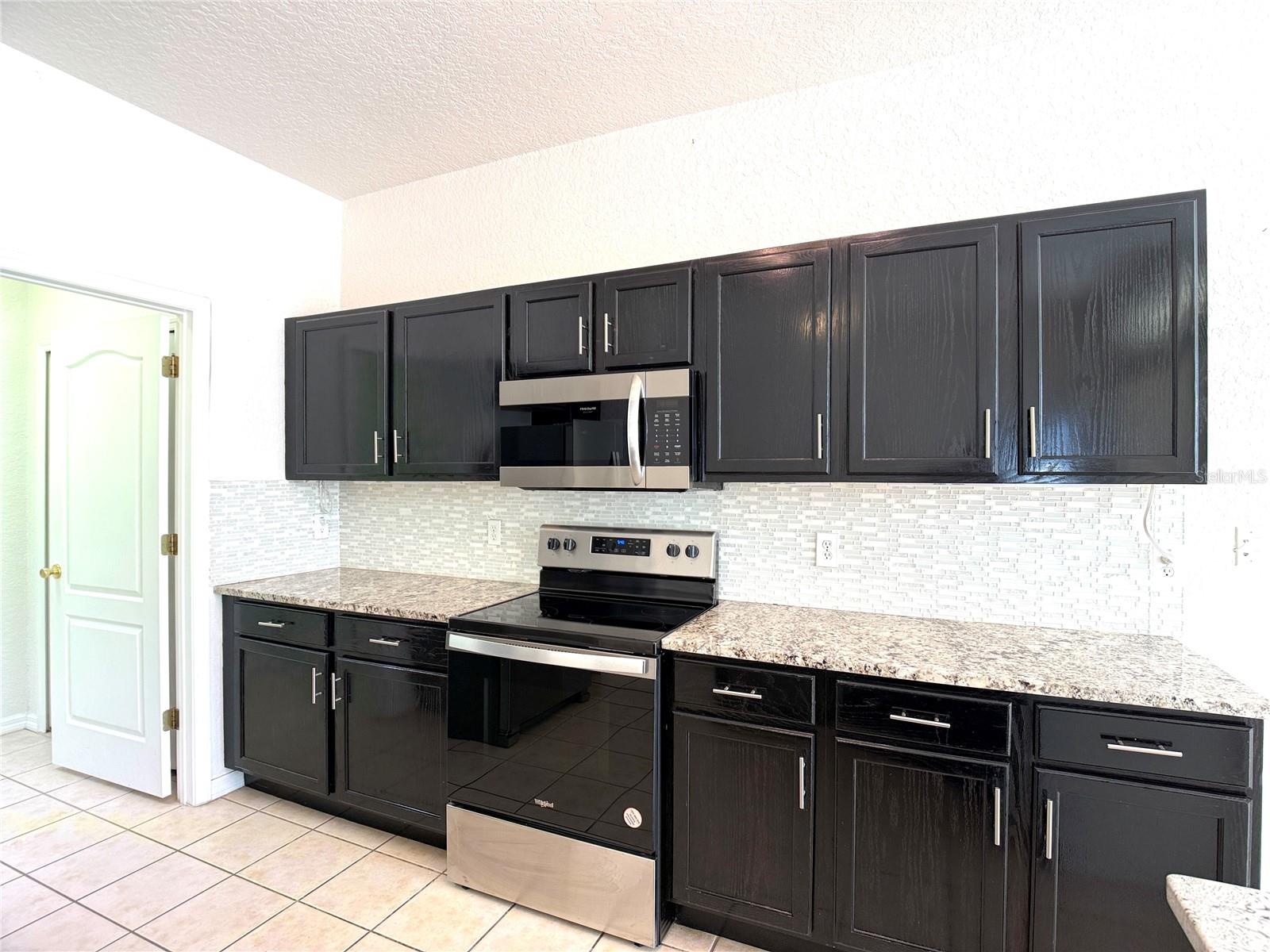 1131 N HAMPTON DR, DAVENPORT, FL — photo 5