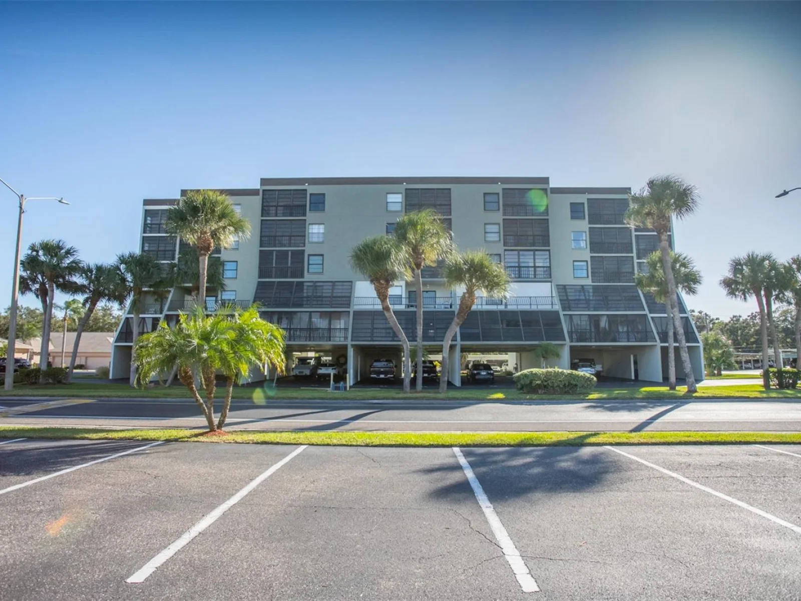 9860 62ND TER N #1014, ST PETERSBURG, FL — photo 1