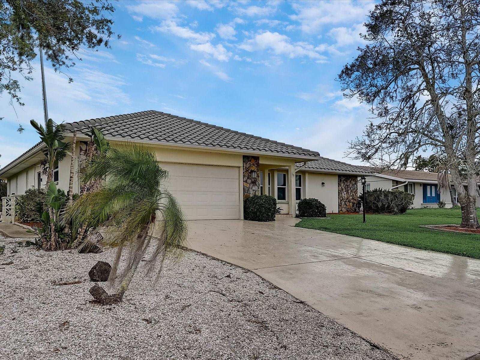 10 STONE MOUNTAIN BLVD, ENGLEWOOD, FL — photo 2