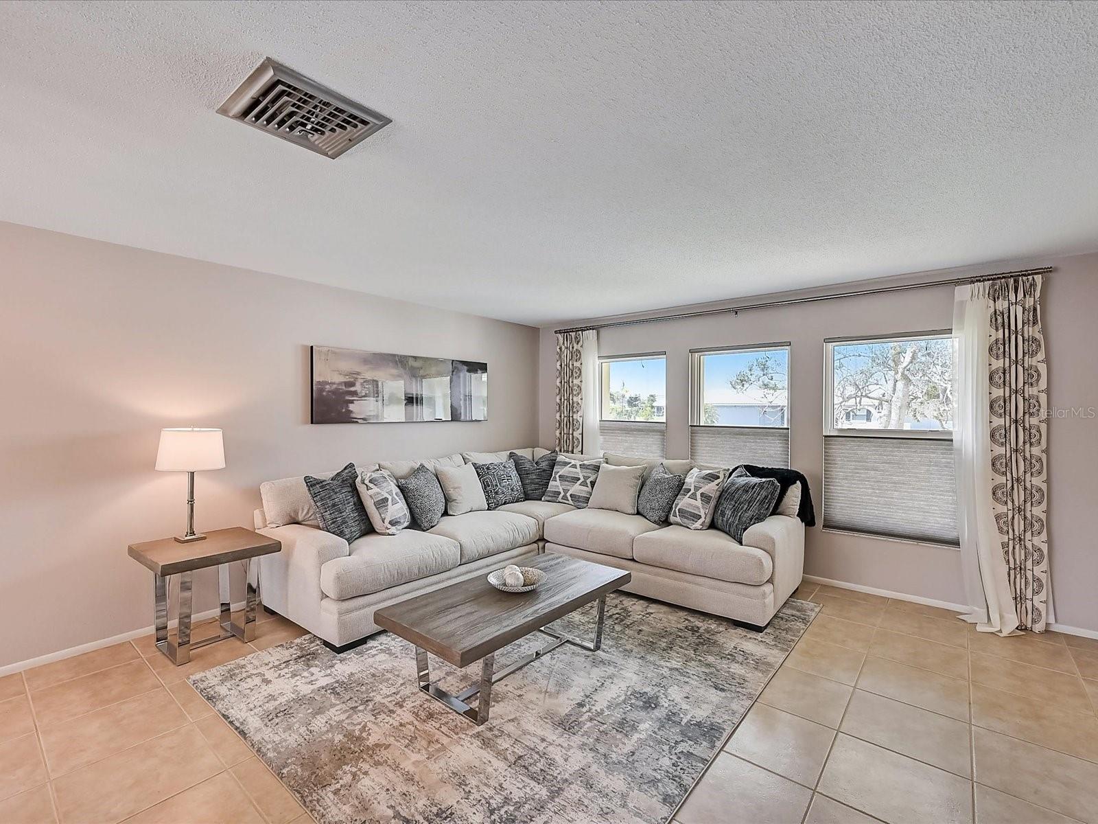 10 STONE MOUNTAIN BLVD, ENGLEWOOD, FL — photo 9