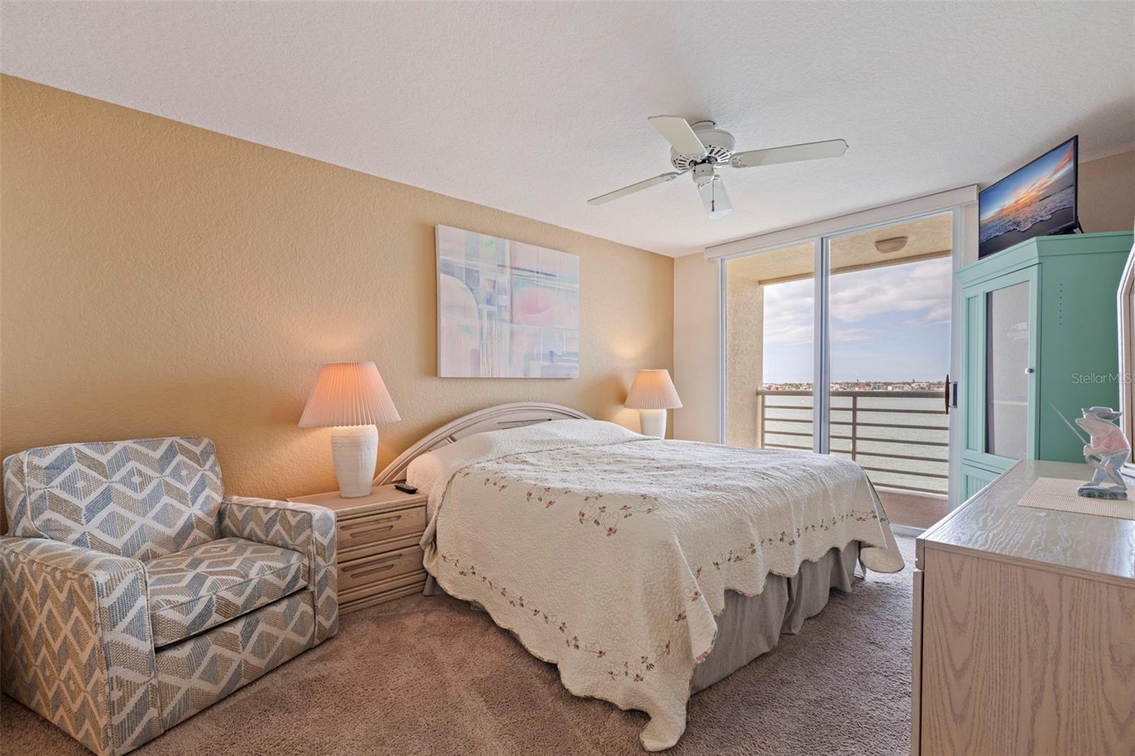 6105 BAHIA DEL MAR CIR #683, ST PETERSBURG, FL — photo 29