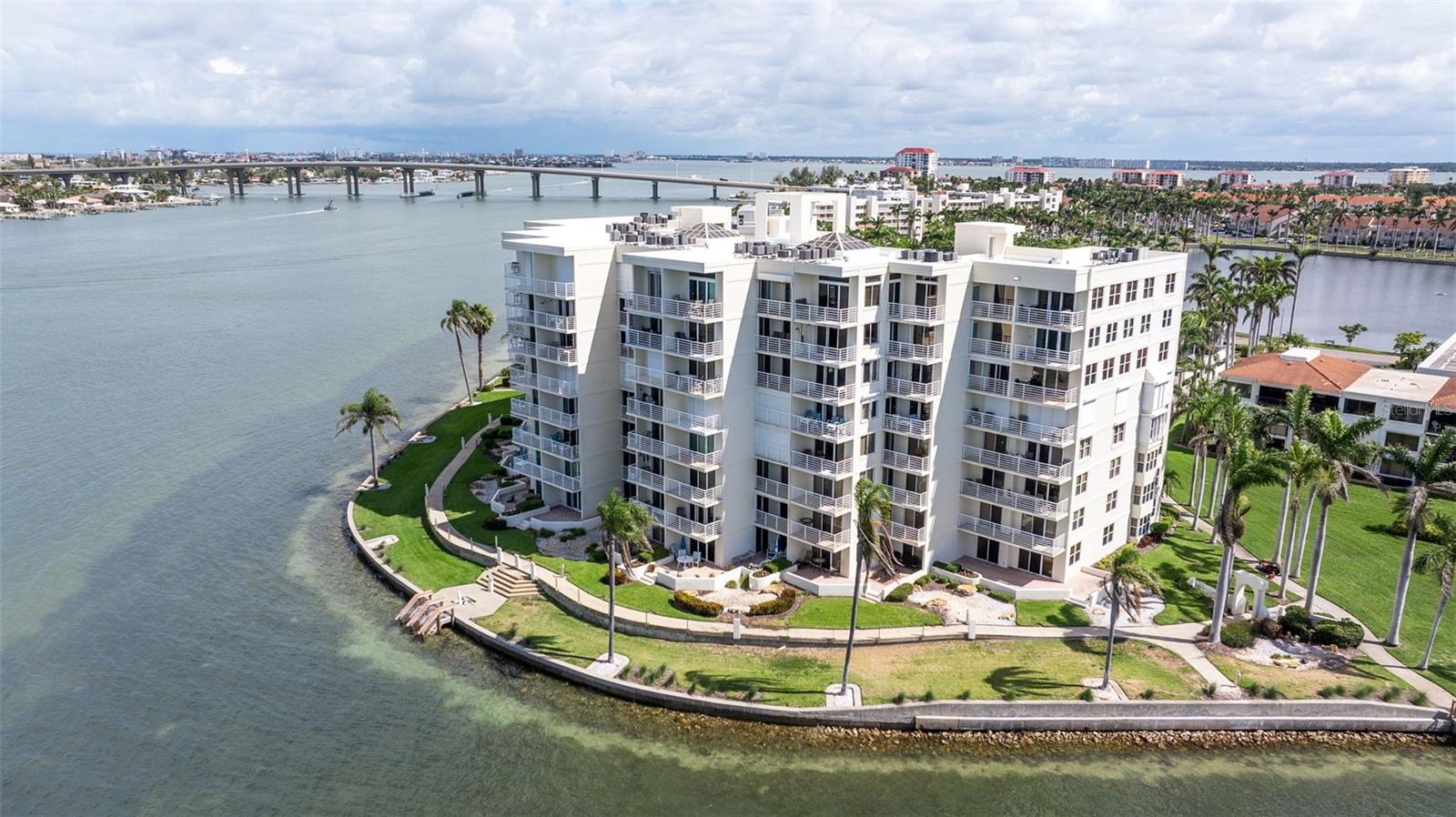 6105 BAHIA DEL MAR CIR #683, ST PETERSBURG, FL — photo 41