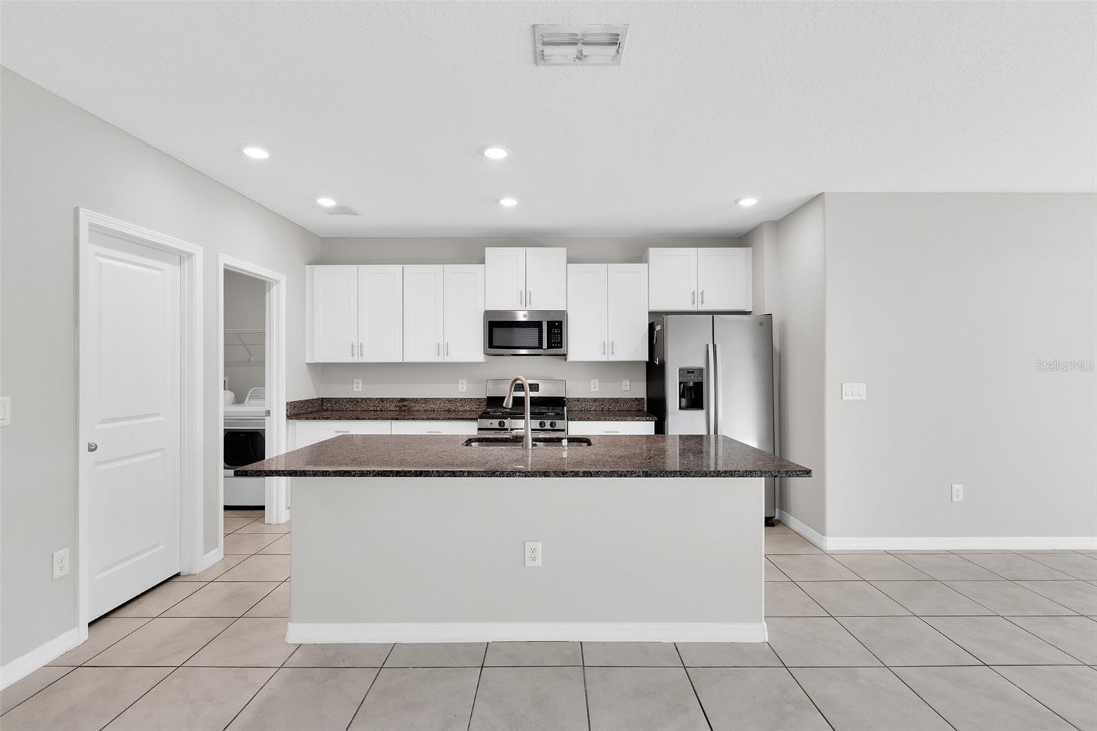 5204 WHITE CHICORY DR, APOLLO BEACH, FL — photo 7