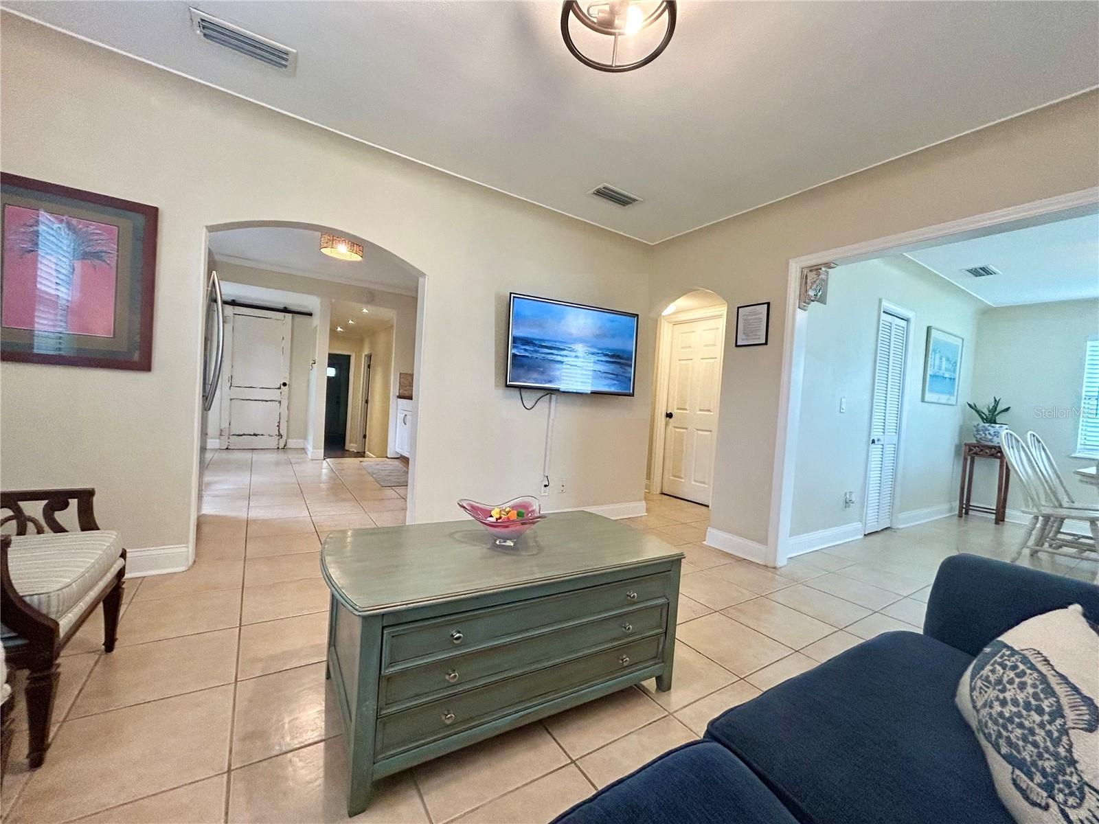 5618 20TH AVE S, GULFPORT, FL — photo 3
