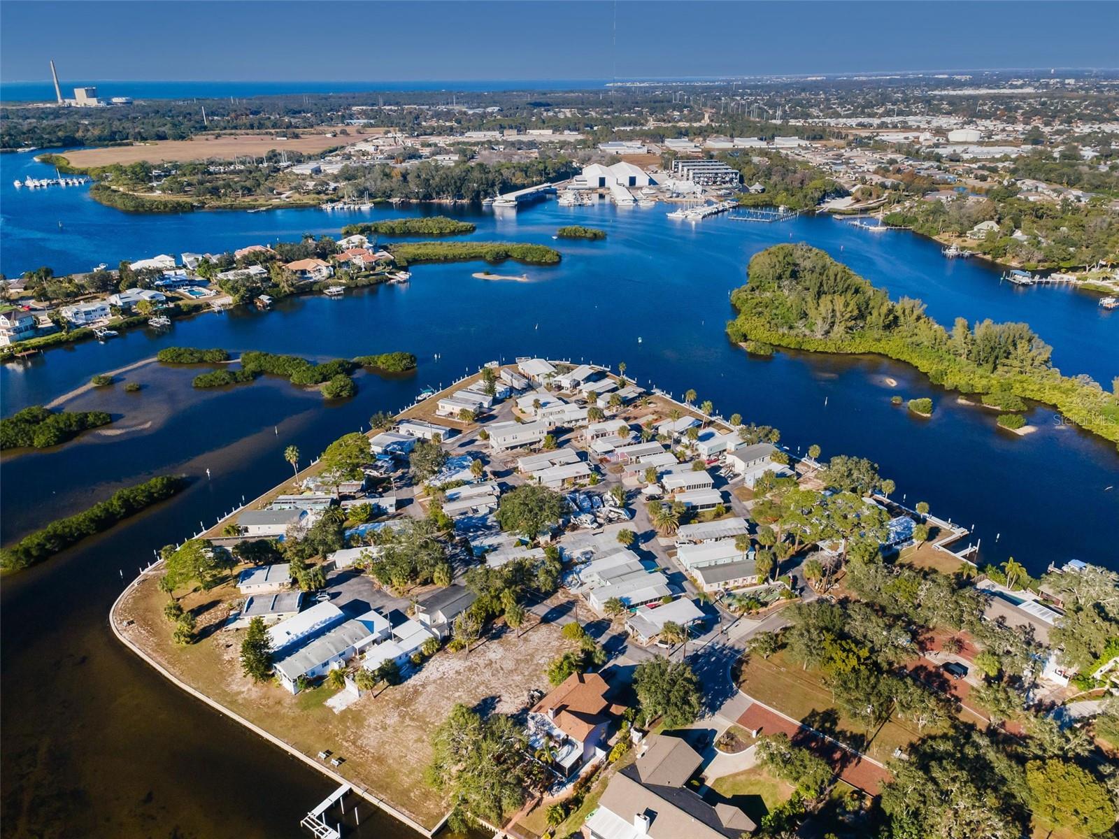 800 CHESAPEAKE DR #12, TARPON SPRINGS, FL — photo 39