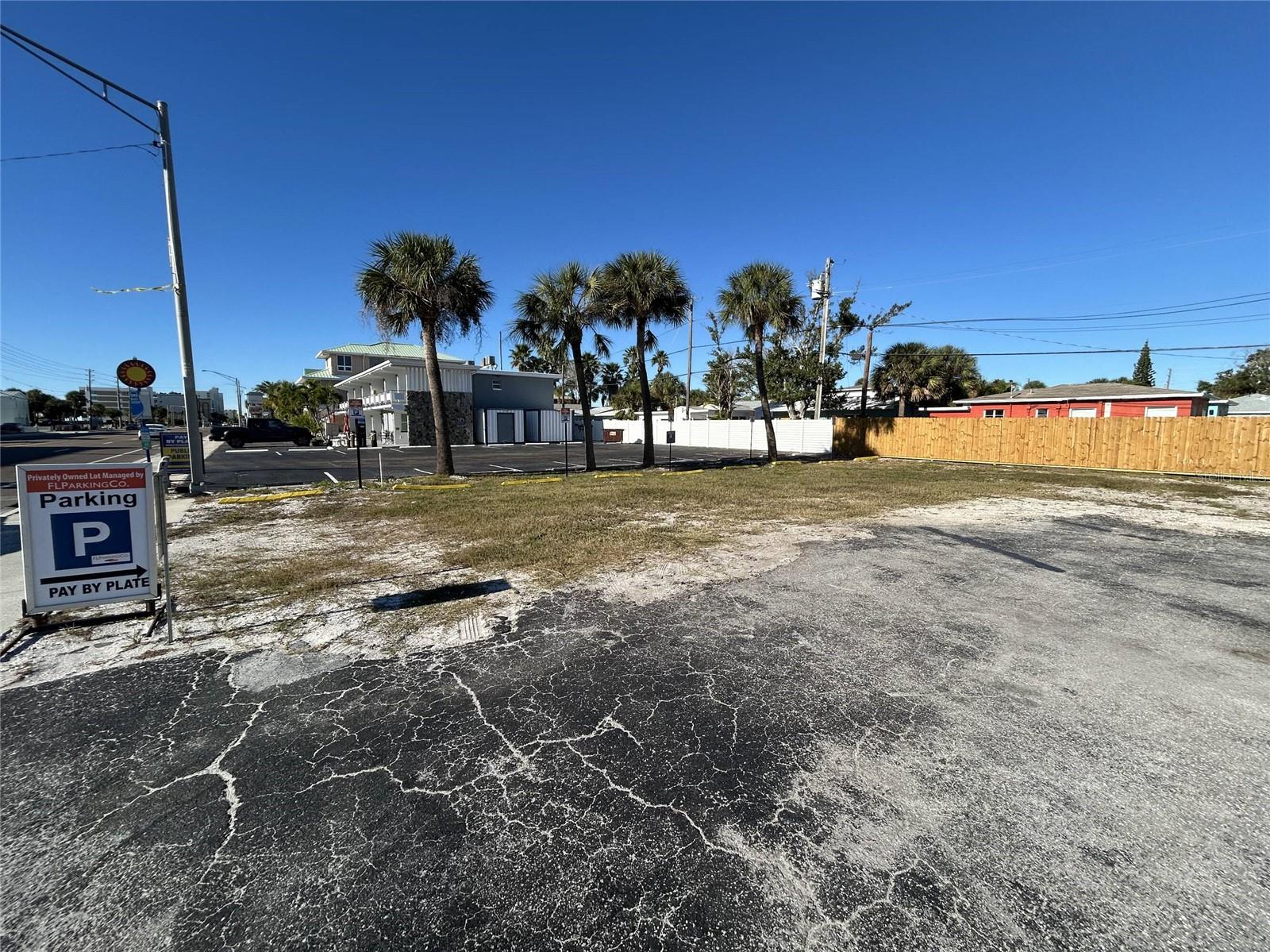 14225 GULF BLVD, MADEIRA BEACH, FL — photo 3