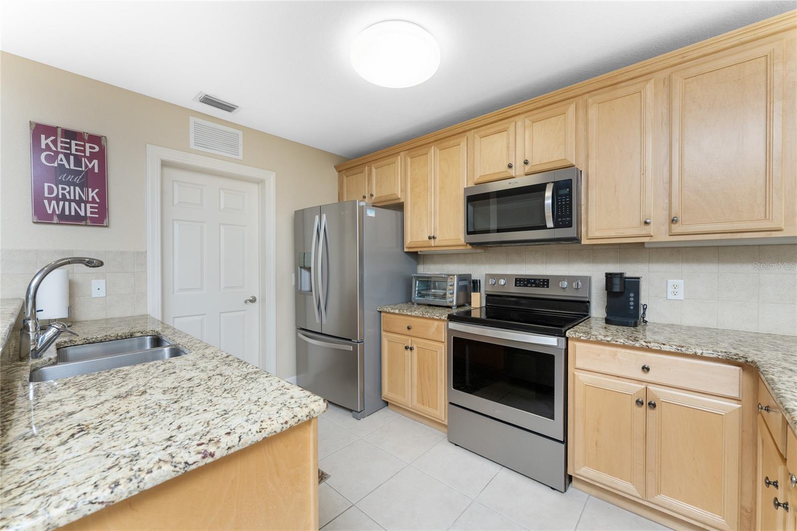 10641 LEMON CREEK LOOP #102, ENGLEWOOD, FL — photo 14