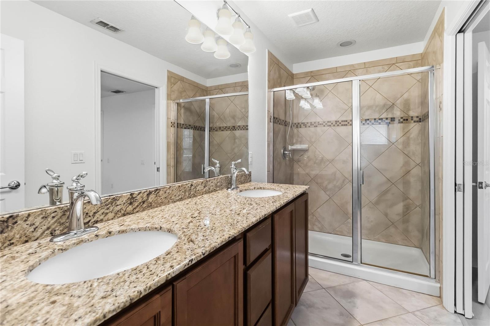 8681 LOWER VILLAGEWALK CIR, ORLANDO, FL — photo 35