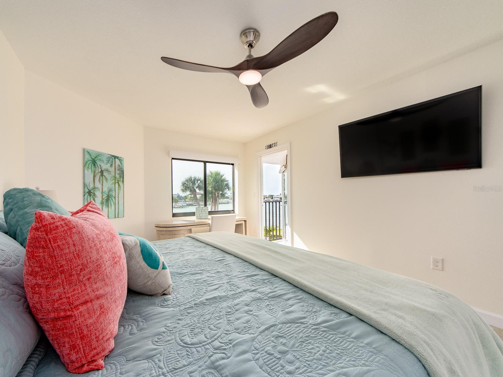 240 SAND KEY ESTATES DR #216, CLEARWATER BEACH, FL — photo 27