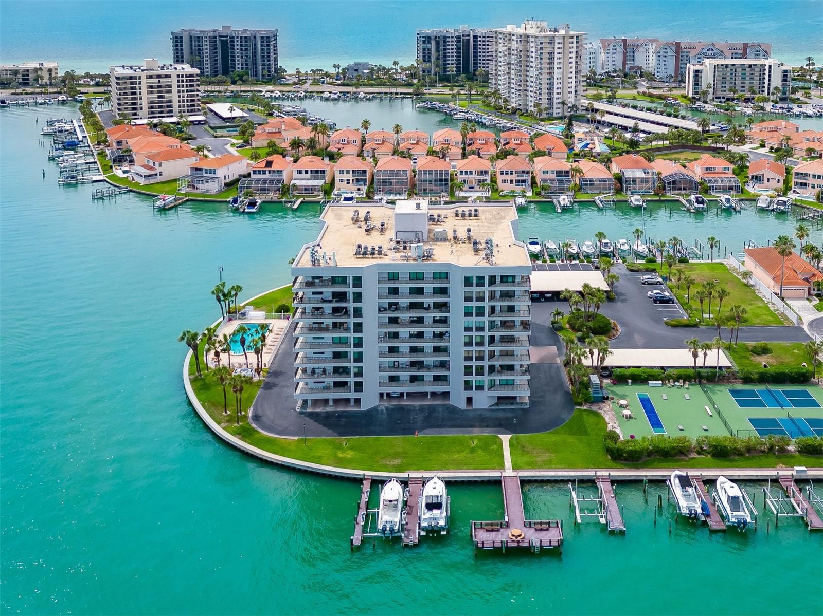 240 SAND KEY ESTATES DR #216, CLEARWATER BEACH, FL — photo 32