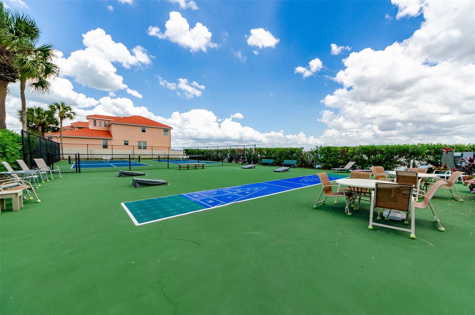 240 SAND KEY ESTATES DR #216, CLEARWATER BEACH, FL — photo 33