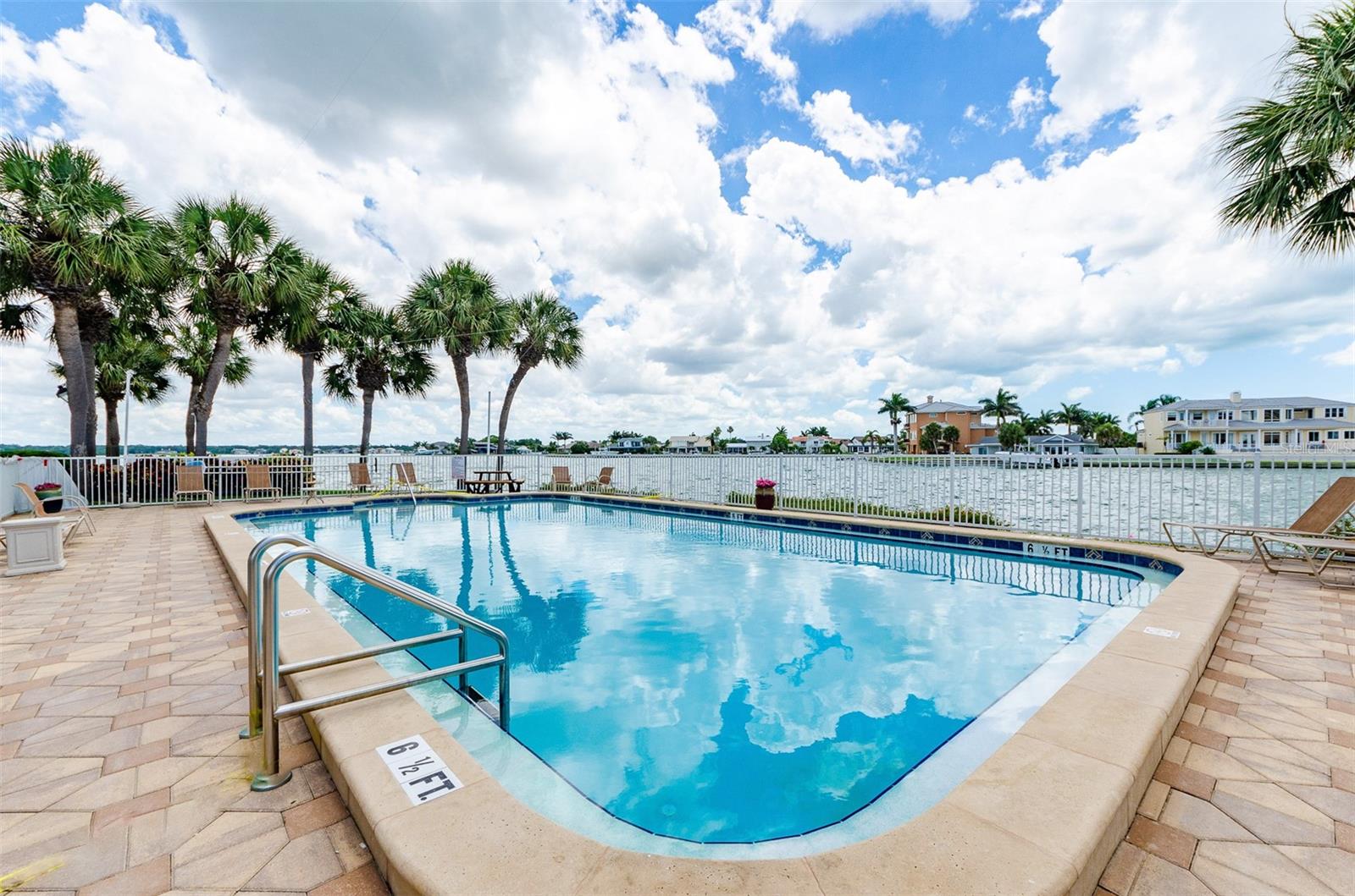 240 SAND KEY ESTATES DR #216, CLEARWATER BEACH, FL — photo 34