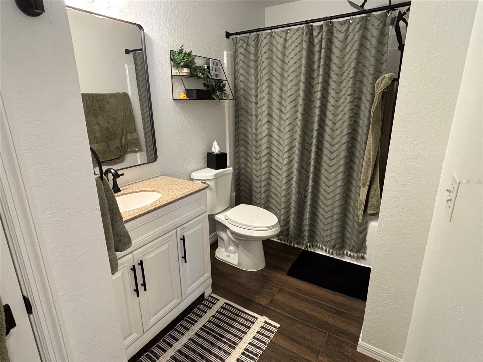 8809 MANOR LOOP #202, LAKEWOOD RANCH, FL — photo 9