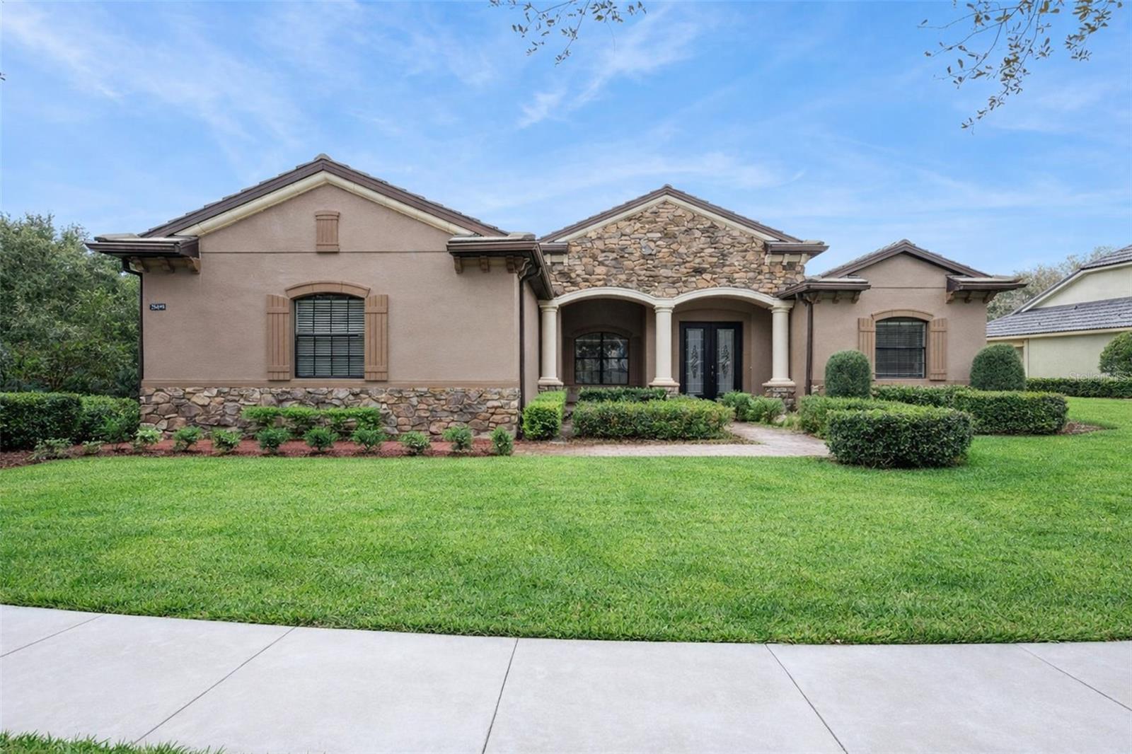 25499 HAWKS RUN LN, SORRENTO, FL