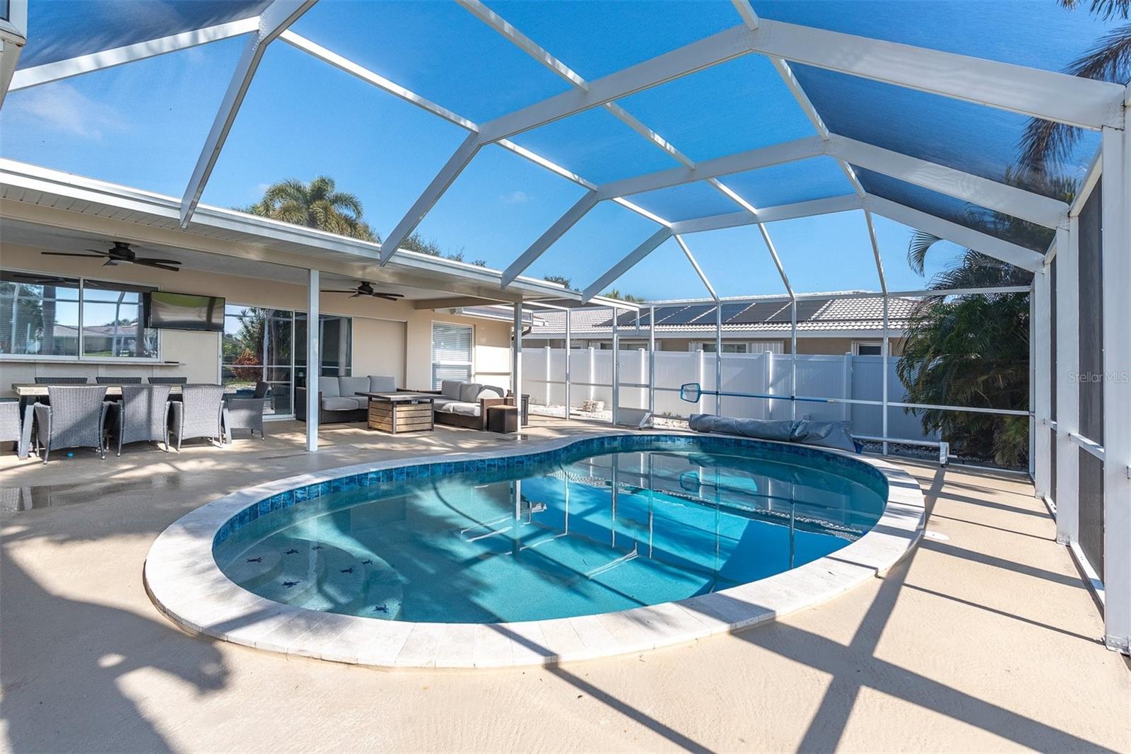 4200 46TH AVE S, ST PETERSBURG, FL — photo 14