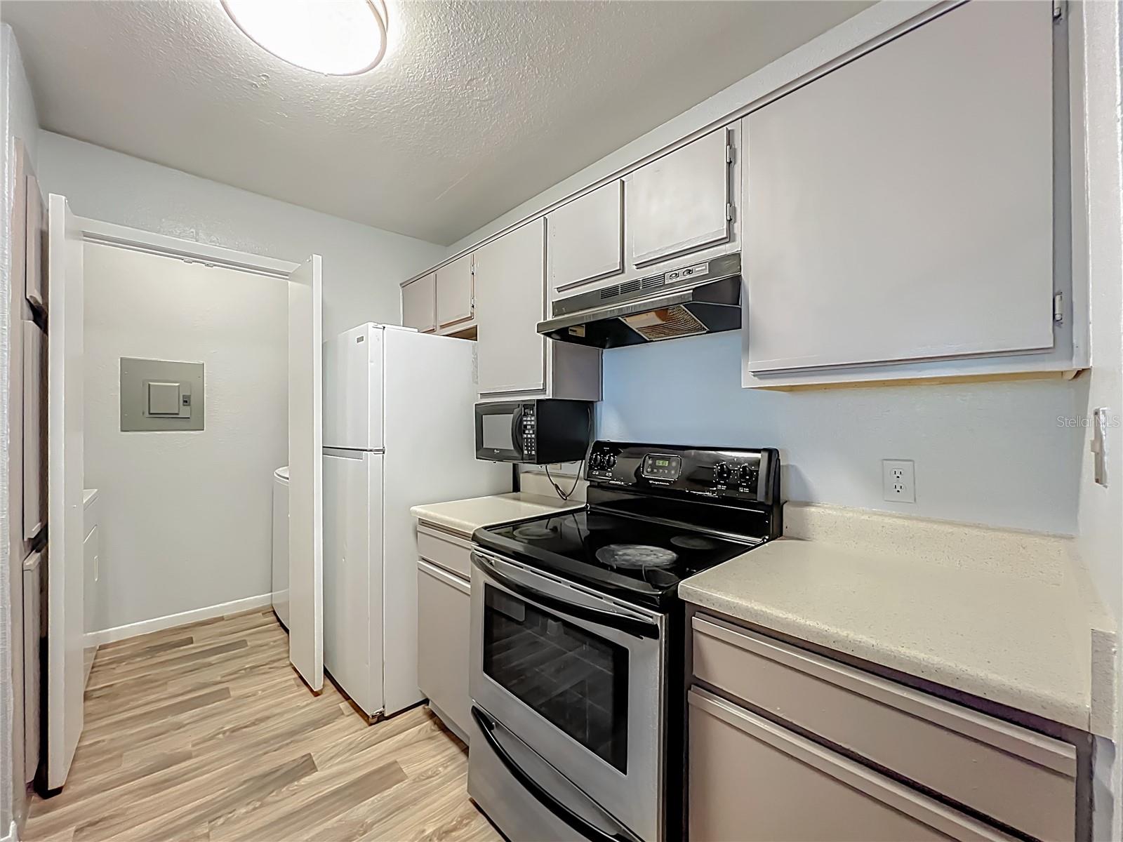 4301 LIZSHIRE LN #107, ORLANDO, FL — photo 24