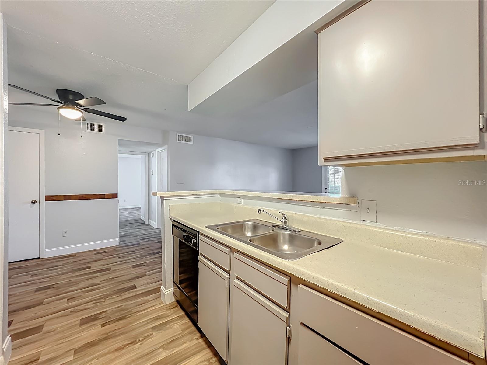 4301 LIZSHIRE LN #107, ORLANDO, FL — photo 27