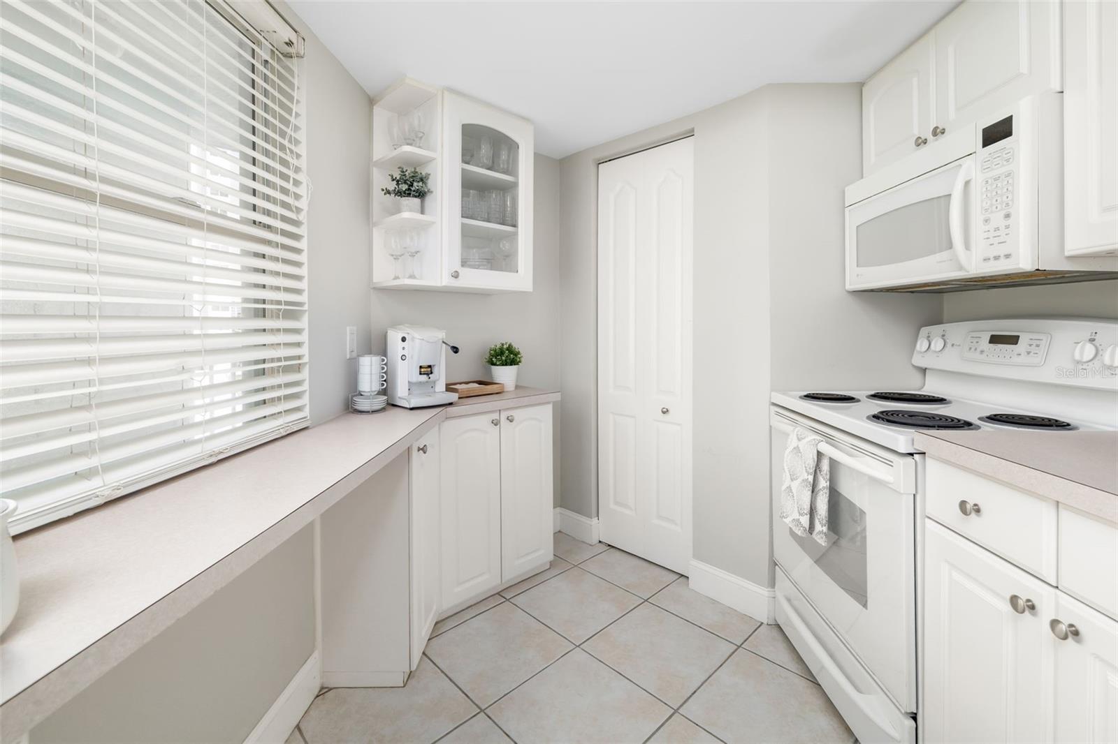 1770 BENJAMIN FRANKLIN DR #203, SARASOTA, FL — photo 5