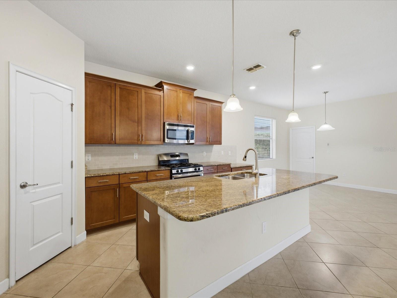 15401 PORTER RD, WINTER GARDEN, FL — photo 21