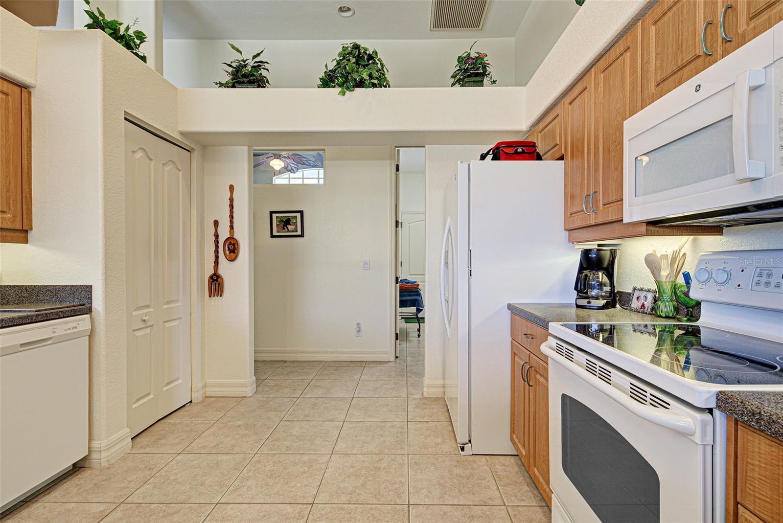 1078 BOUNDARY BLVD, ROTONDA WEST, FL — photo 28