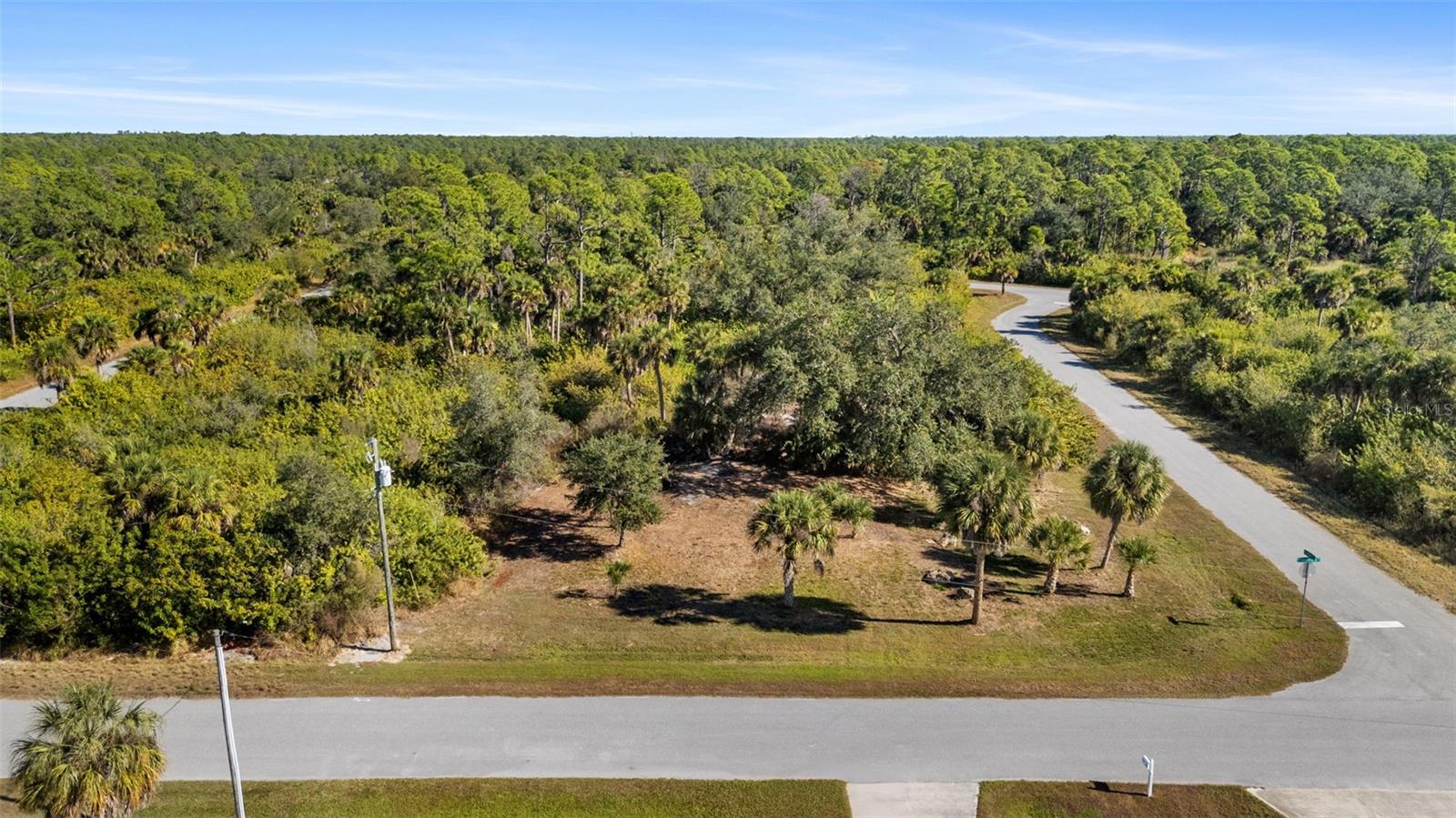 1335 CAPTAN TER, PORT CHARLOTTE, FL