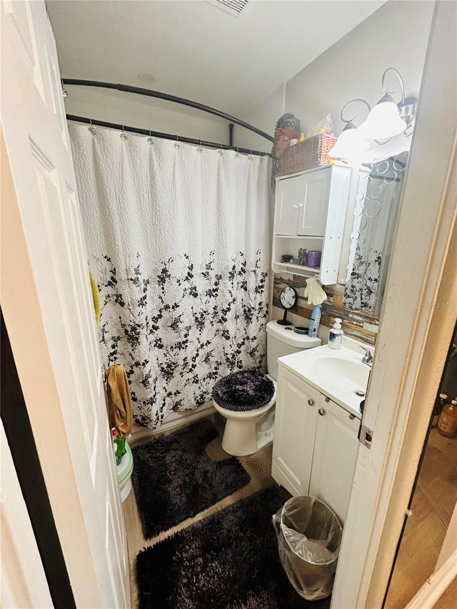 4611 14TH AVE S, ST PETERSBURG, FL — photo 10
