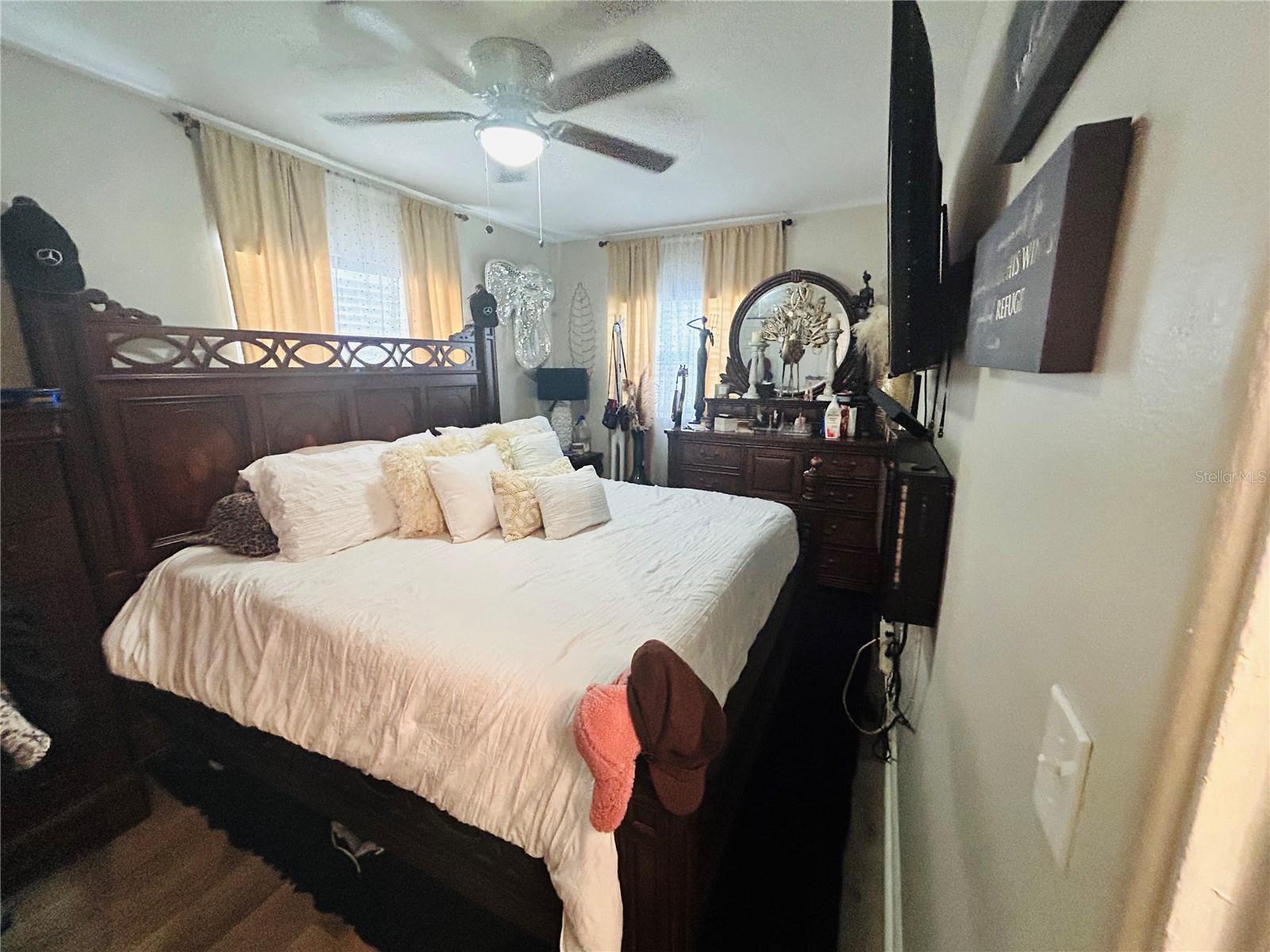 4611 14TH AVE S, ST PETERSBURG, FL — photo 16