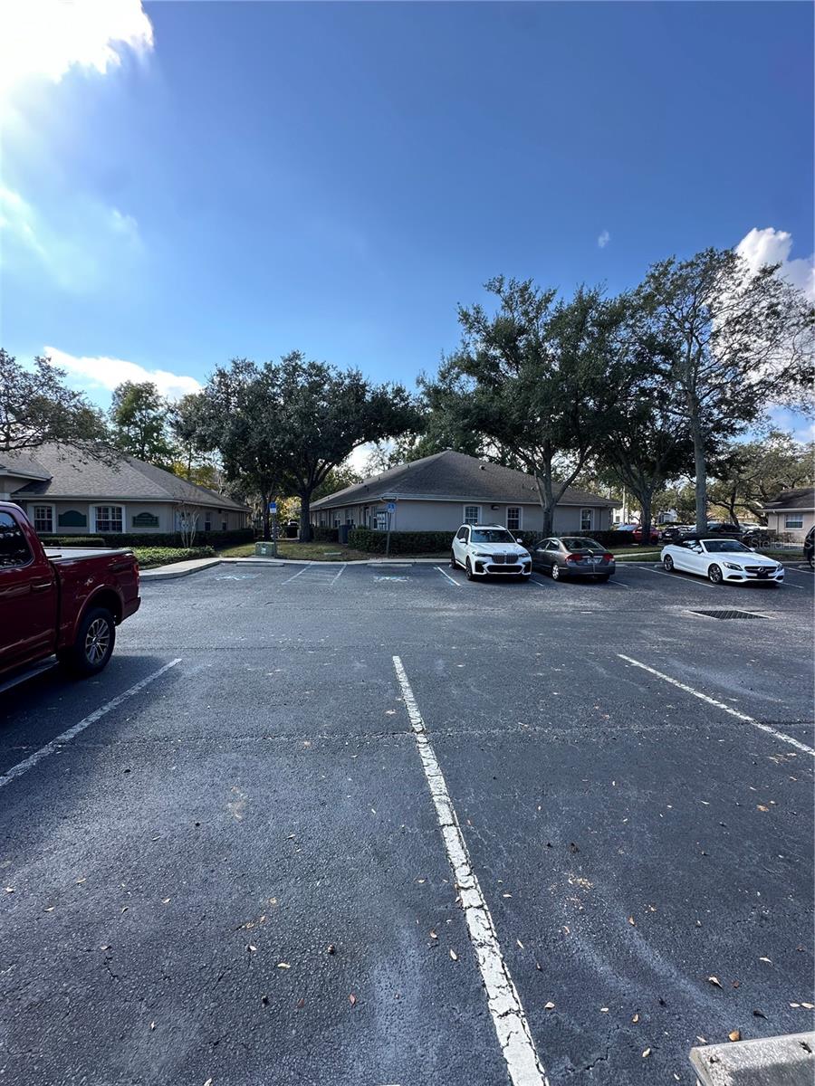 8345 GUNN HWY, TAMPA, FL — photo 31