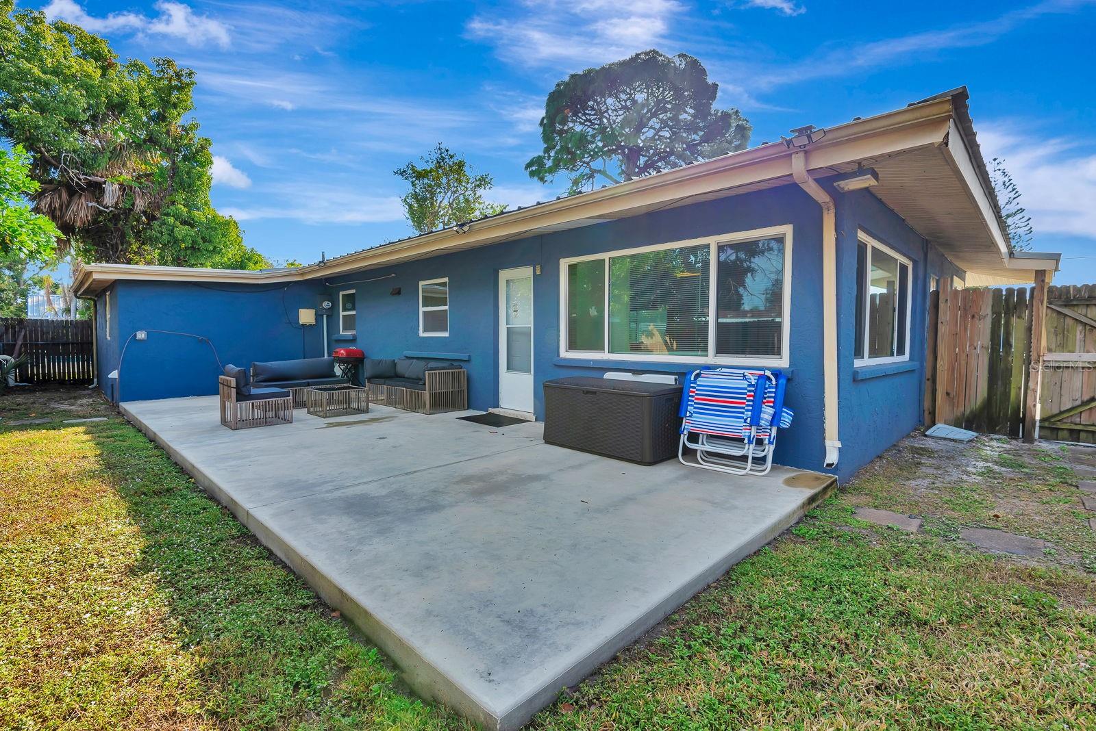 2127 LEE LN, SARASOTA, FL — photo 30