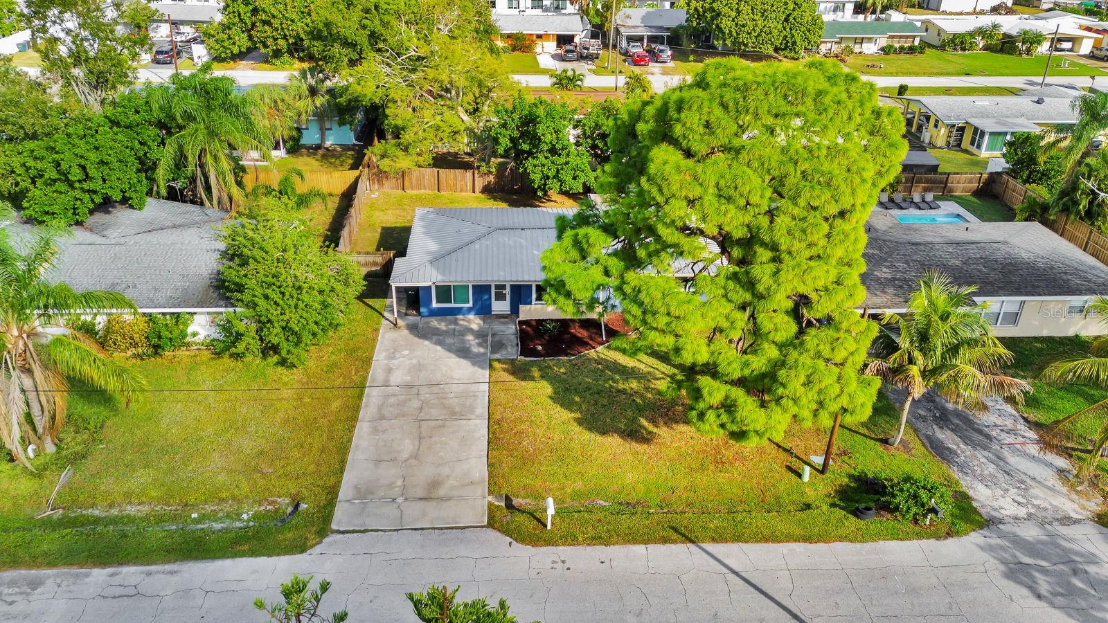 2127 LEE LN, SARASOTA, FL — photo 37