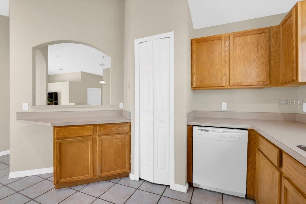 348 SIR PHILLIPS DR, DAVENPORT, FL — photo 15