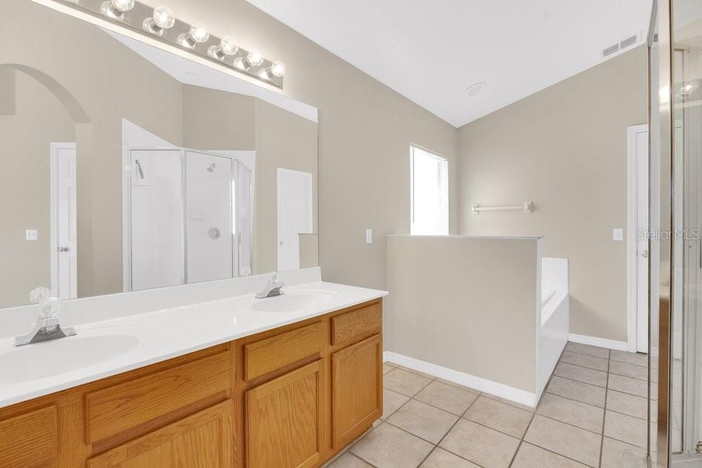 348 SIR PHILLIPS DR, DAVENPORT, FL — photo 18