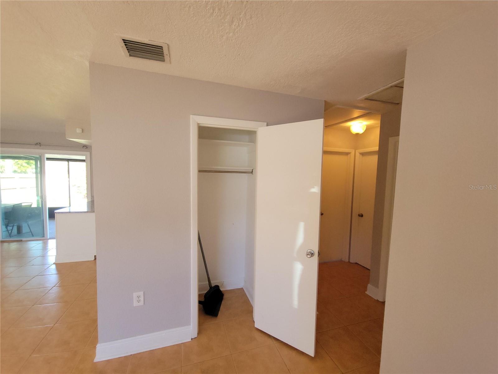 11102 MAHIN LN, RIVERVIEW, FL — photo 12