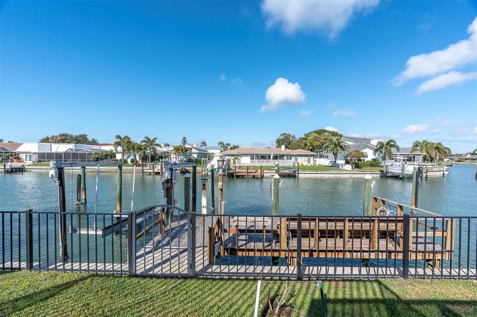 4935 62ND AVE S, ST PETERSBURG, FL — photo 35