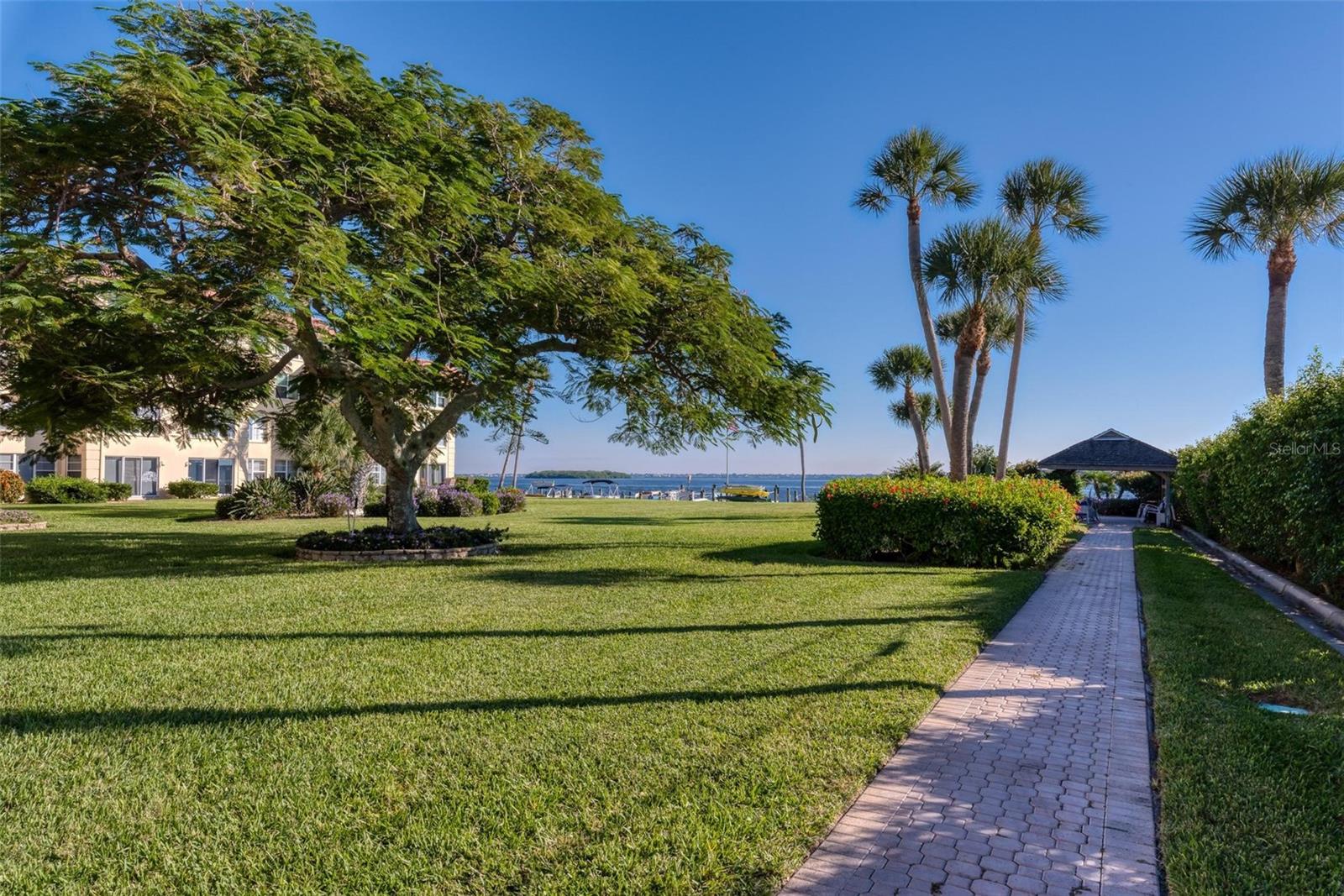 3808 GULF OF MEXICO DR #E205, LONGBOAT KEY, FL — photo 48