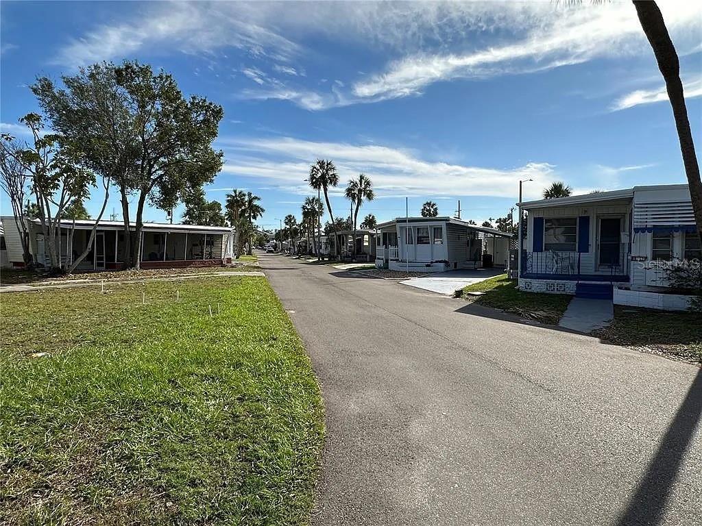 4851 W GANDY BLVD #B5L37, TAMPA, FL — photo 2
