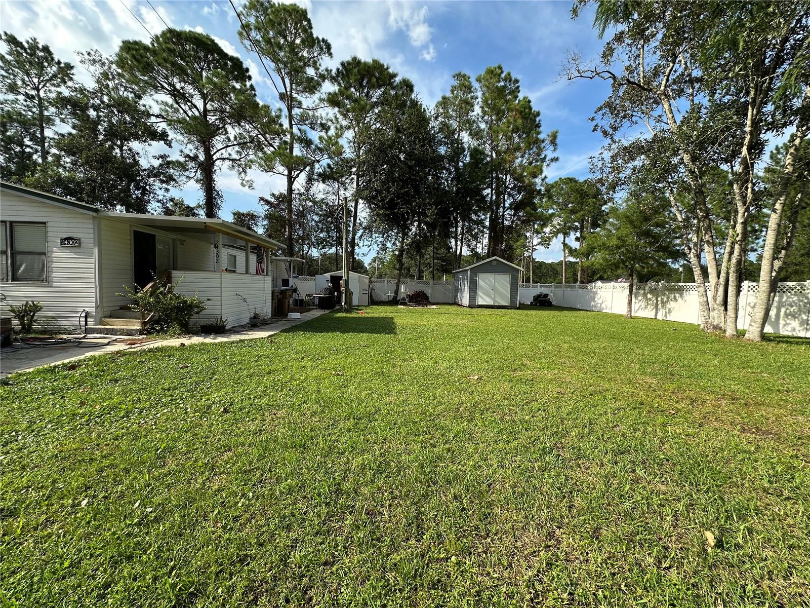24302 MAXWELL ST, ASTOR, FL — photo 3
