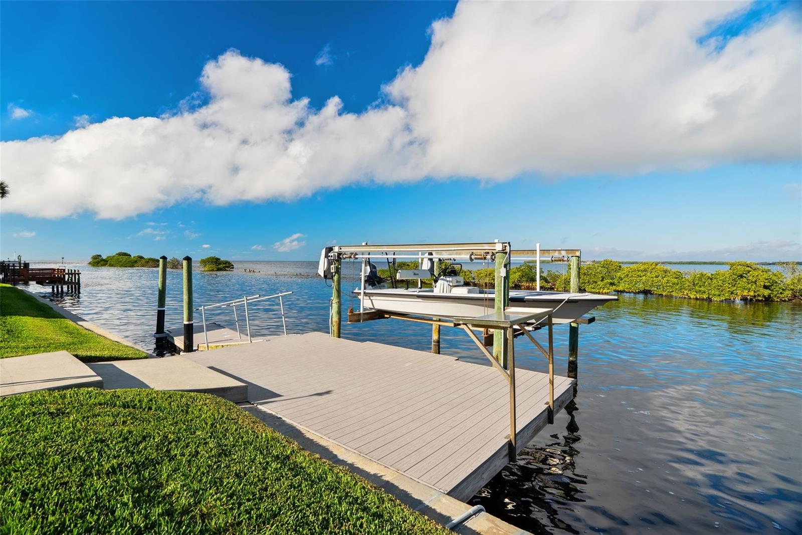 5791 WESTSHORE DR, NEW PORT RICHEY, FL — photo 10