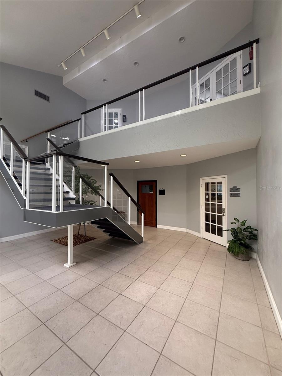 2841 EXECUTIVE DR #200, CLEARWATER, FL — photo 3