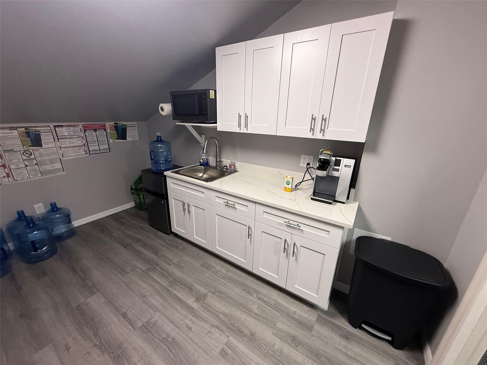 2841 EXECUTIVE DR #200, CLEARWATER, FL — photo 7