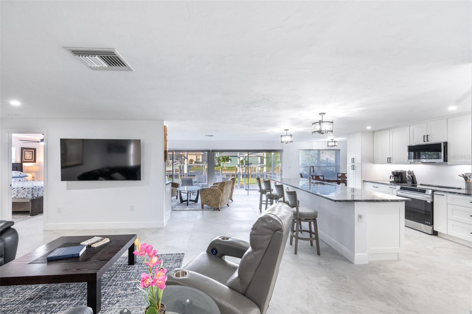 149 CRESCENT DR, PUNTA GORDA, FL — photo 12