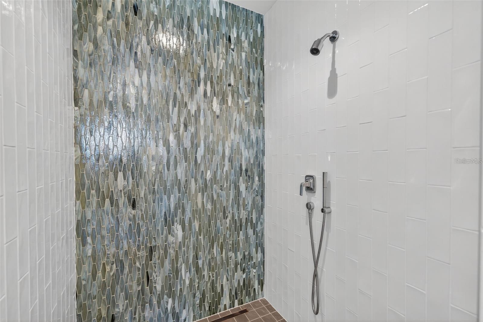 1591 GULF OF MEXICO DR #410, LONGBOAT KEY, FL — photo 26