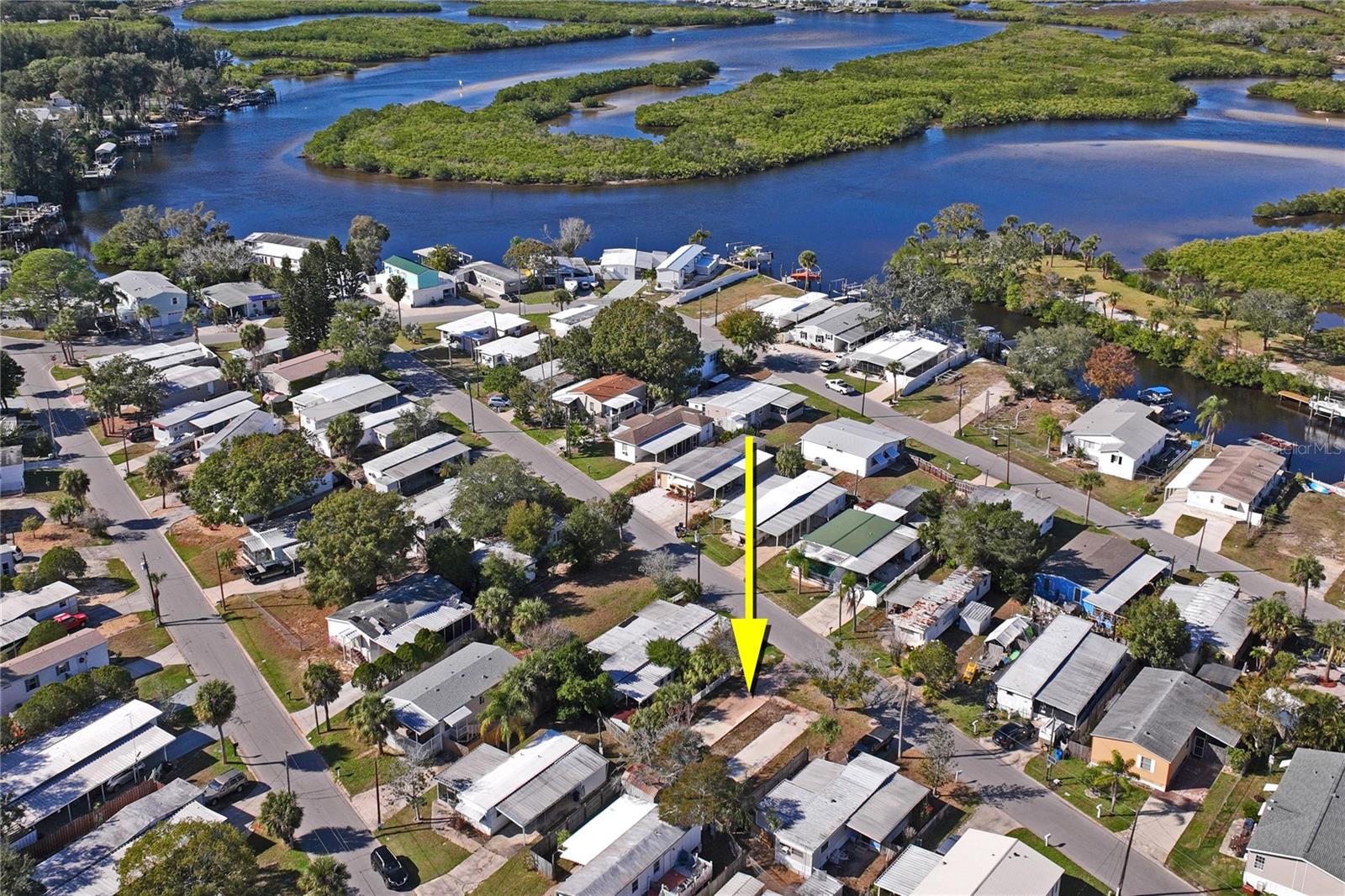 736 DRIFTWOOD LN, TARPON SPRINGS, FL — photo 8