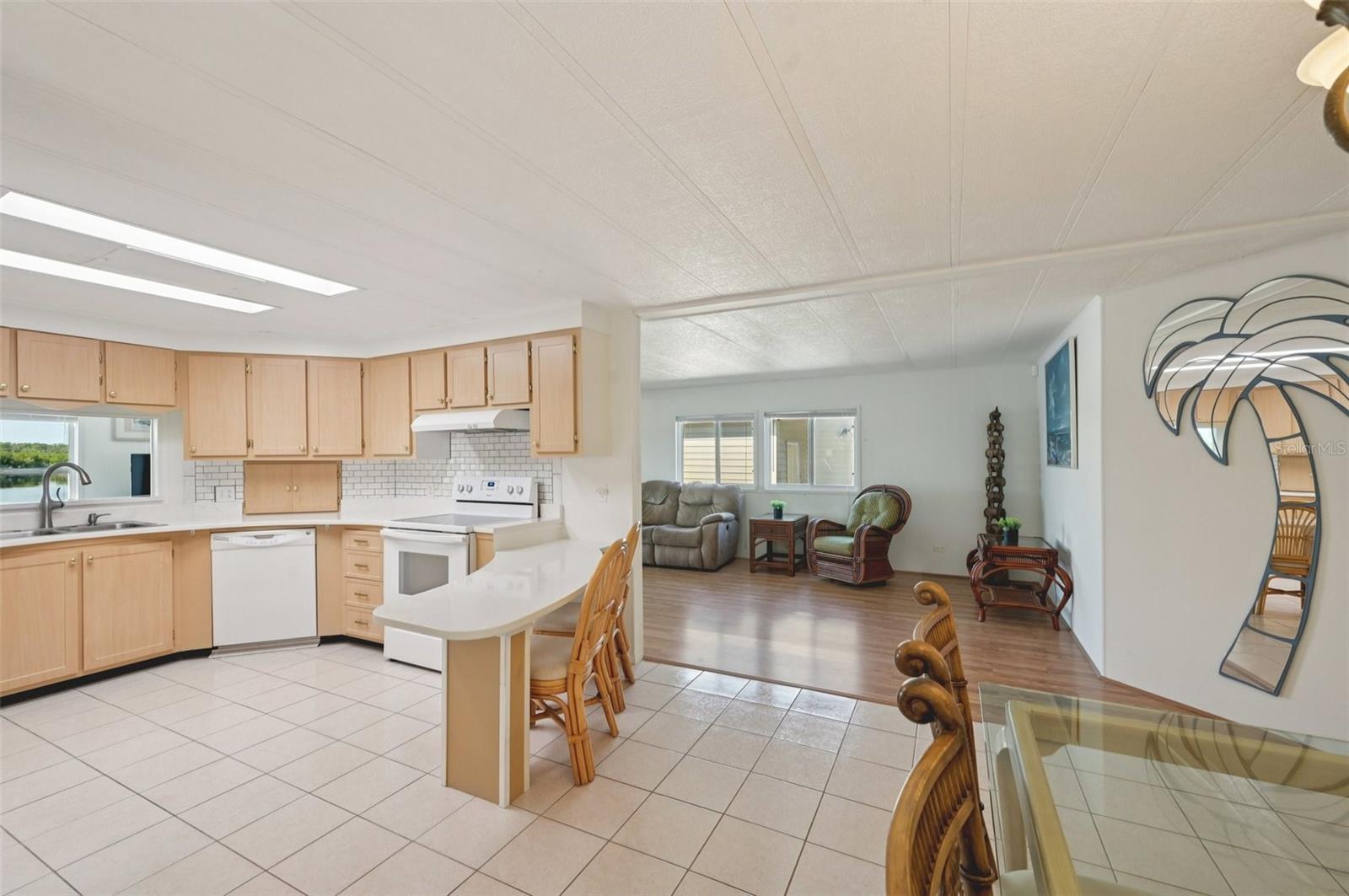 156 MARTINIQUE RD, NORTH PORT, FL — photo 4