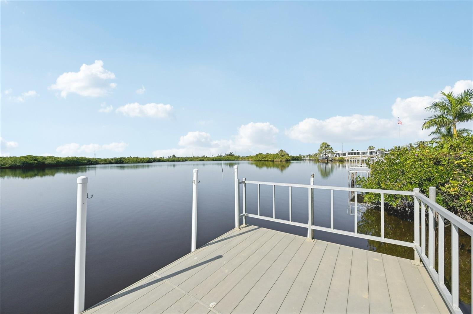 156 MARTINIQUE RD, NORTH PORT, FL — photo 35