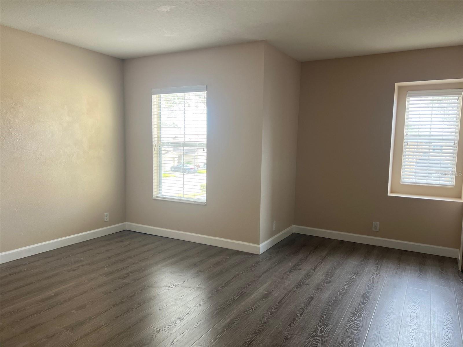 2031 SEARAY SHORE DR, CLEARWATER, FL — photo 7