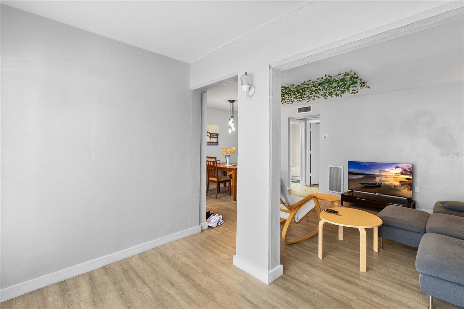 1221 DREW ST #B3, CLEARWATER, FL — photo 3