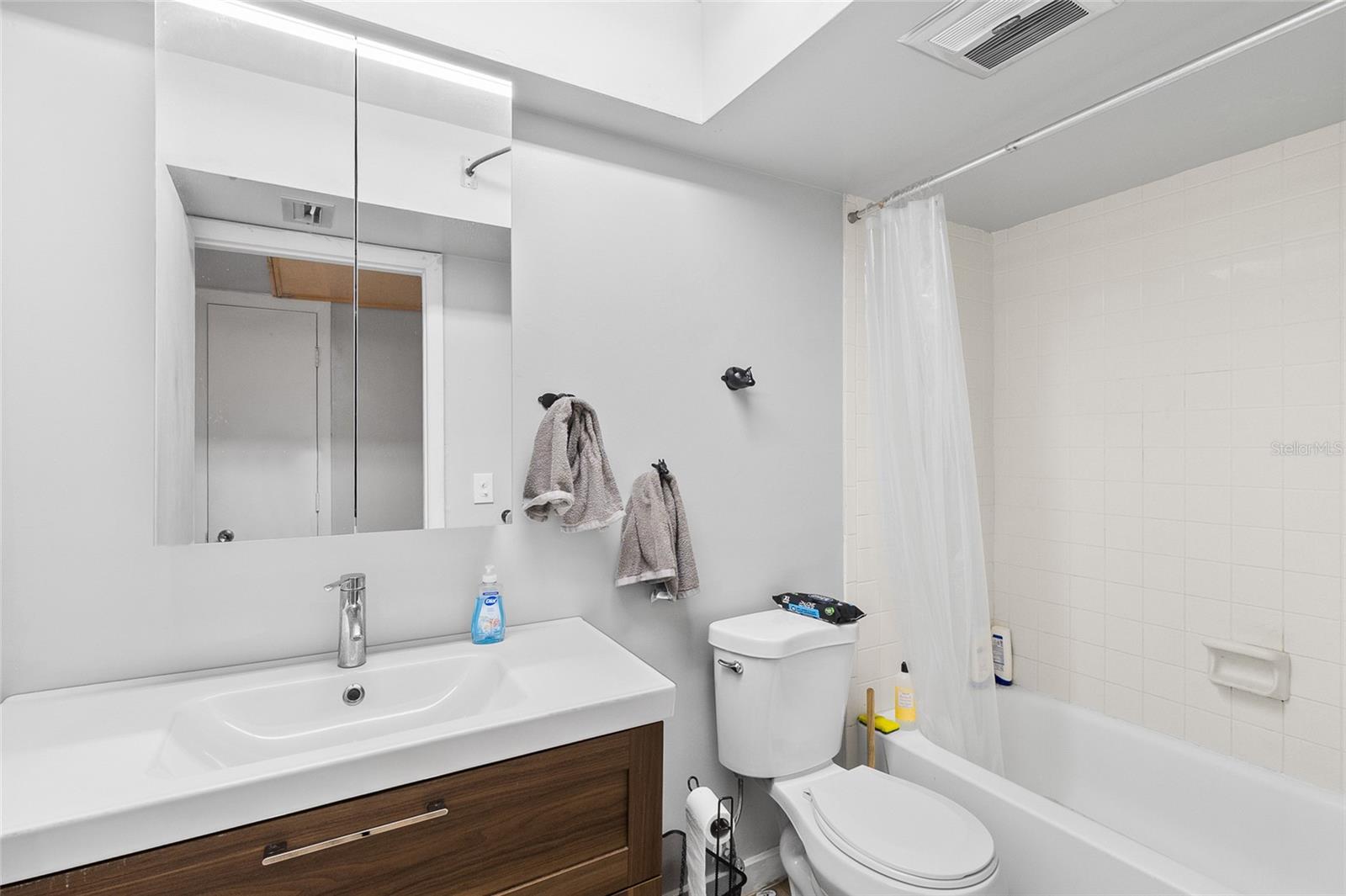 1221 DREW ST #B3, CLEARWATER, FL — photo 17
