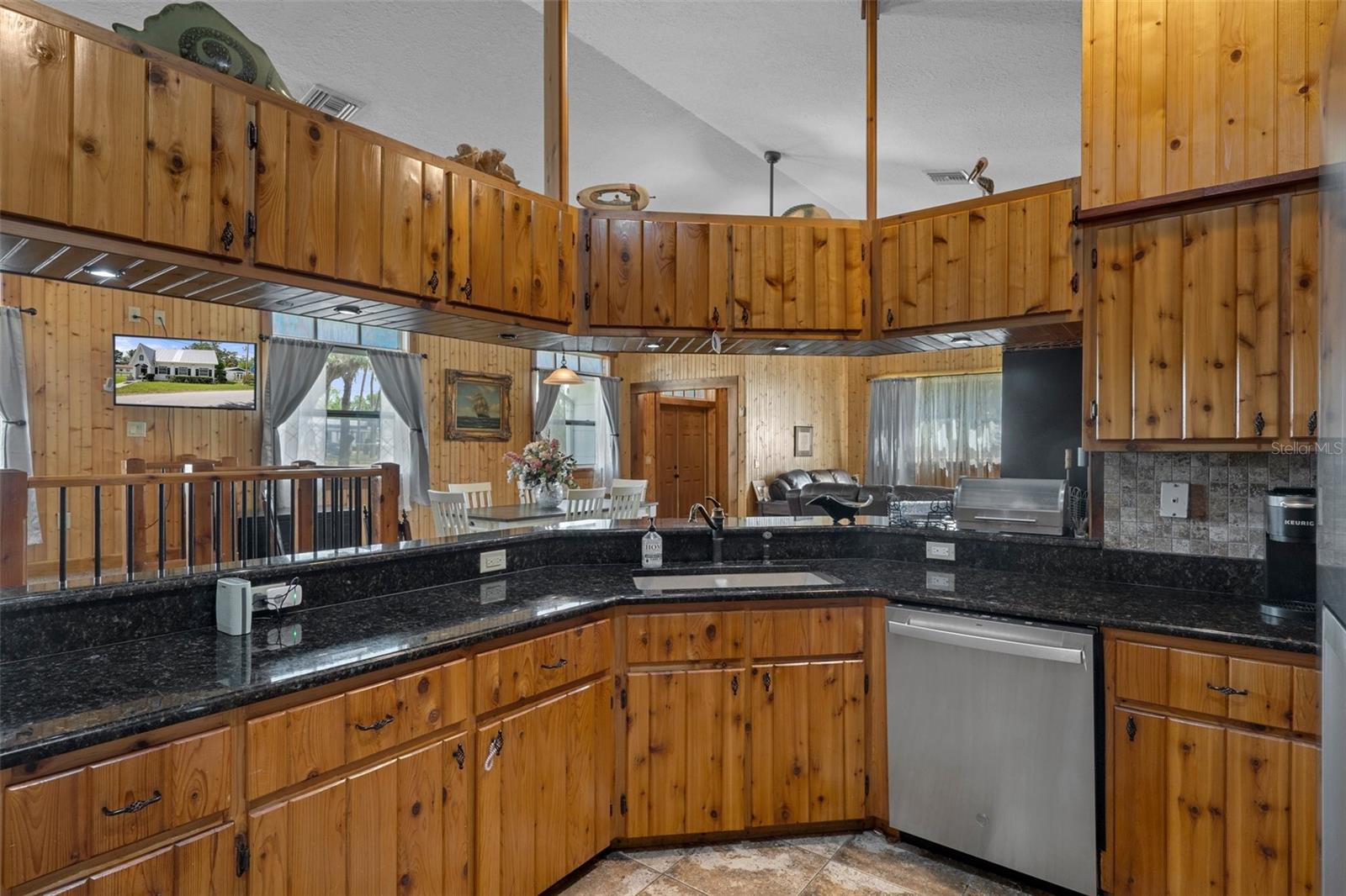 10990 W SEMINOLE PL, HOMOSASSA, FL — photo 17